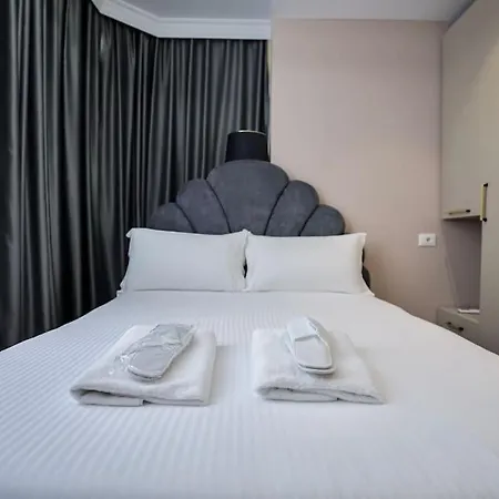 Miku - Contemporary 1 Bdr At Komuna E Parisit Διαμέρισμα