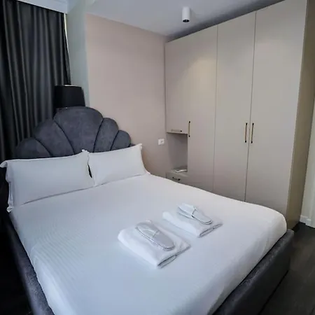 Miku - Contemporary 1 Bdr At Komuna E Parisit Διαμέρισμα